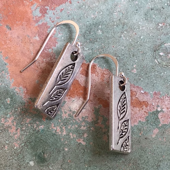 Sterling Silver Sundance charm Earrings - Picture 10 of 12